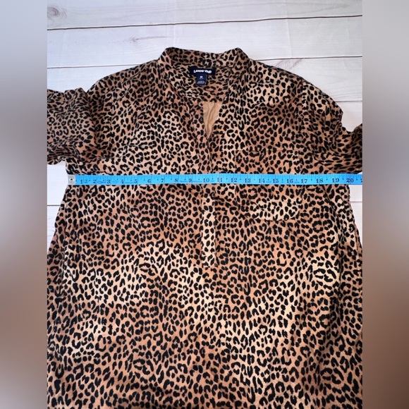 Lands’ End Leopard Print Long Sleeve Blouse - Size M (10-12) - Picture 3 of 7